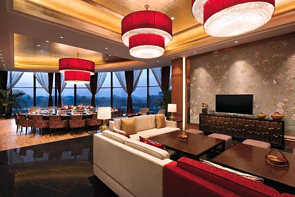 Wyndham Urumqi North Hotel