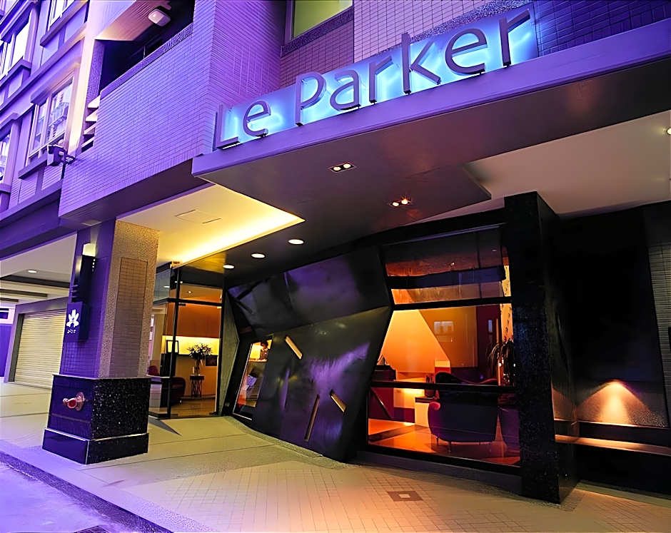 CHECK inn Express Taichung Fengchia