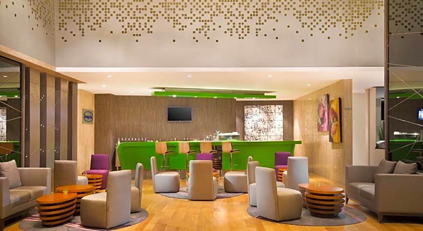 Novotel Makassar Grand Shayla Hotel