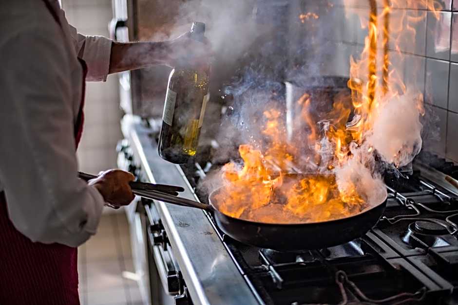 Hotel Villa dei Fiori - sul mare con piscina