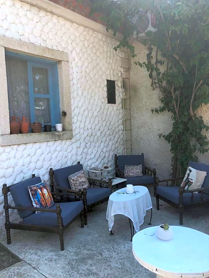 Çakir Bey Hotel