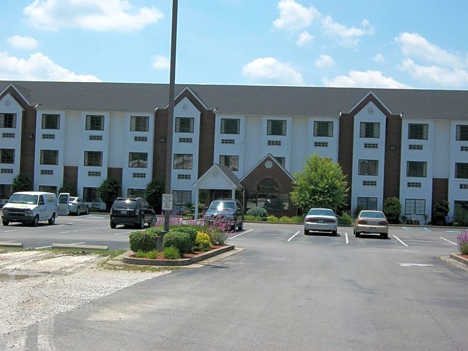 Quality Inn & Suites Prestonsburg next to Mountain Arts Center