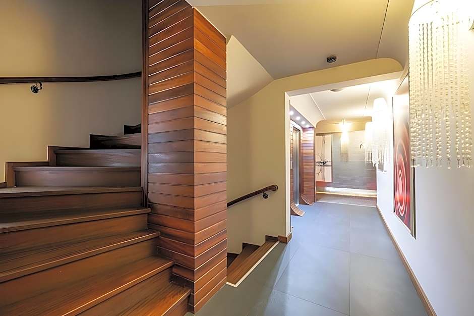Hotel Beyond