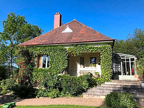 Cour Tholmer