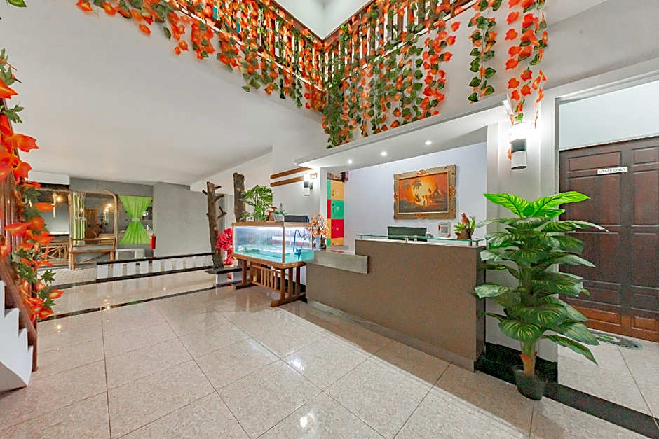 Urbanview Hotel Tropical Ketapang by RedDoorz