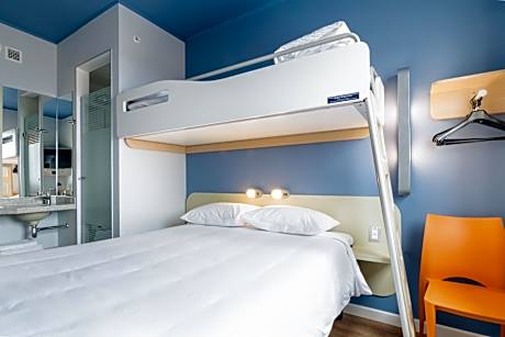 Standard Room with One Double and One Bunk Bed