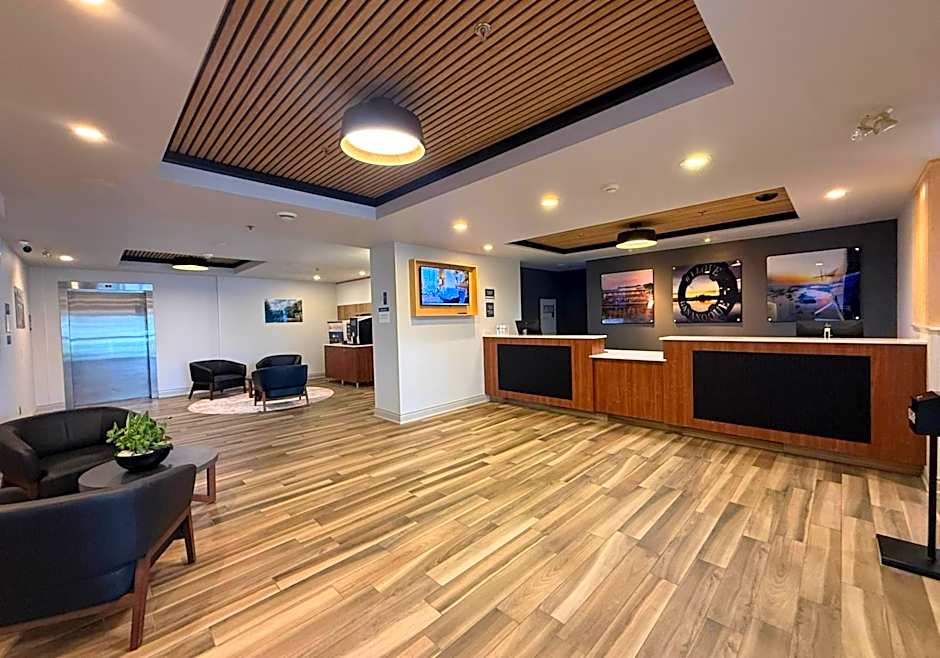 Best Western Plus 1000 Islands Hotel & Suites