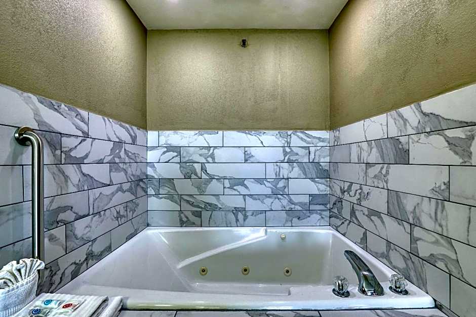 Comfort Suites Madison West - Middleton