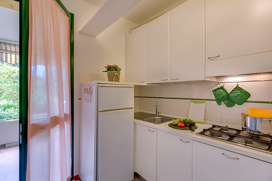 Photo 1 of 1 of PREMIUM WITH 4 PERSONS OCCUPANCY
