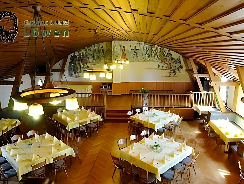 Hotel & Gasthof Lowen