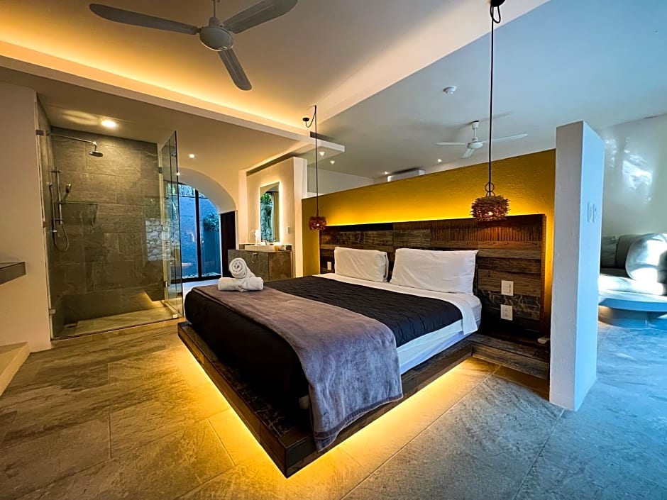 Kuun Taak Tulum