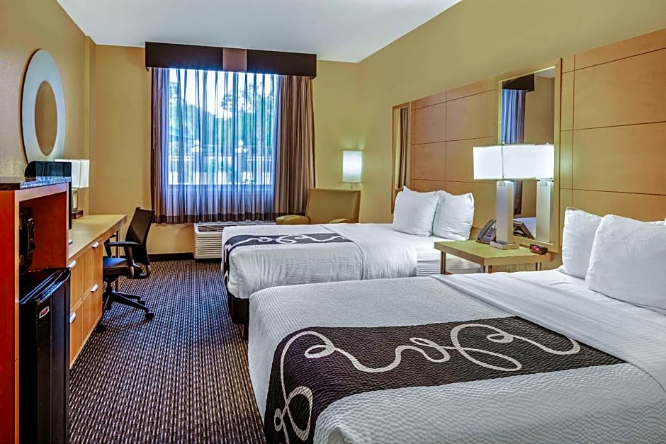 La Quinta by Wyndham Naples Downtown