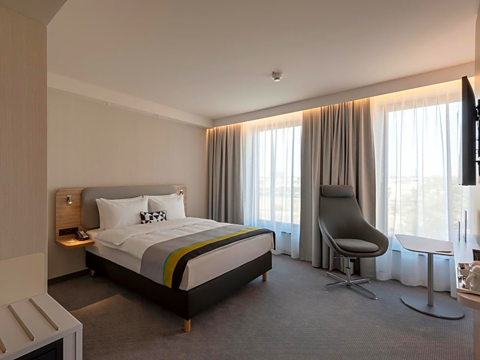 Holiday Inn Express Dusseldorf- Hauptbahnhof By IHG