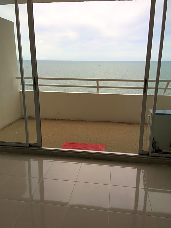 Milford Paradise Condominium