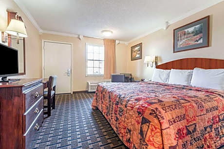 King Room - Non-Smoking