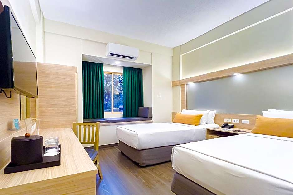 Microtel by Wyndham Tarlac
