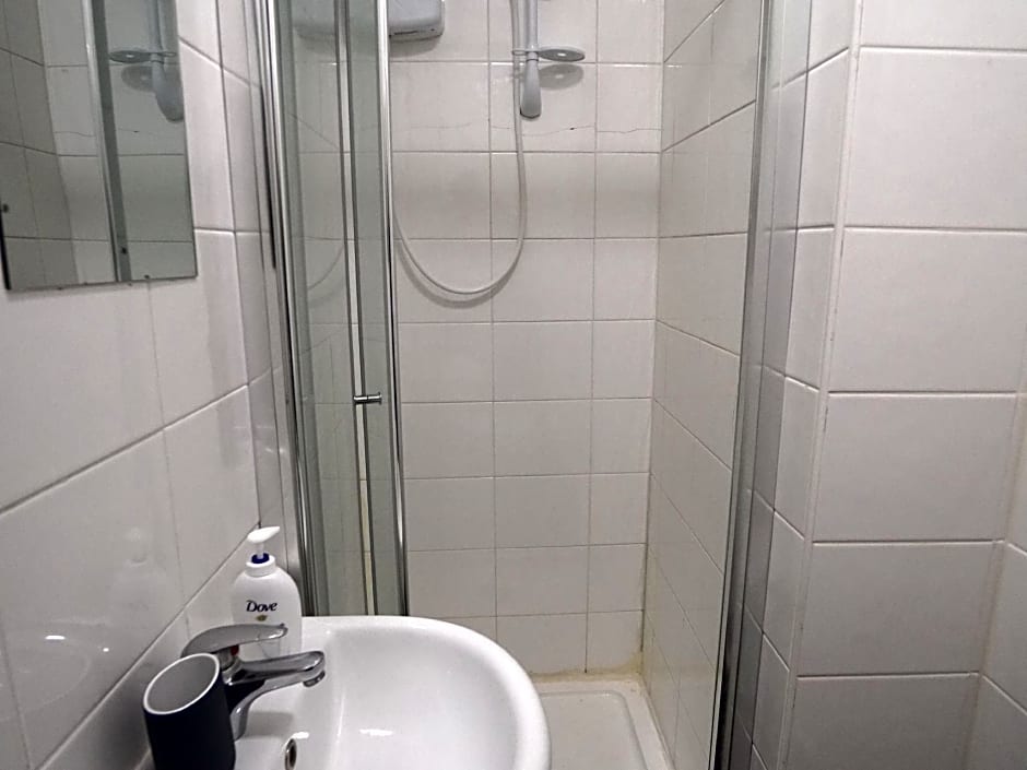 London Queens Apartments