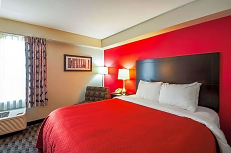 1 Queen Bed, Smoking