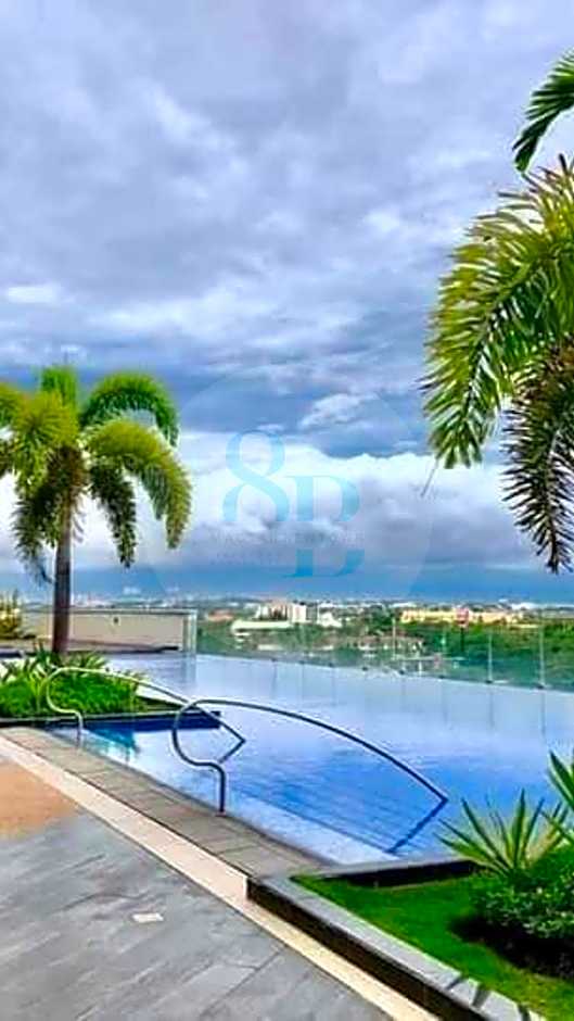Mactan Newtown 8Newtown Boulevard Beach Condo RM6