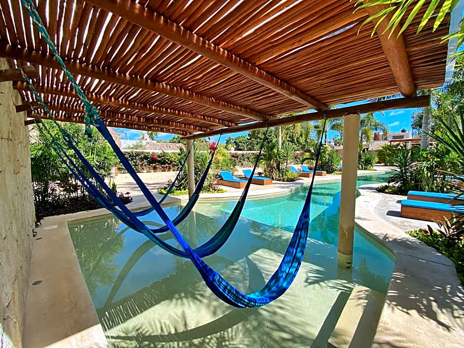 Blue Palm Bacalar