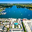 New Studio - Hollywood Beach Bliss for 2