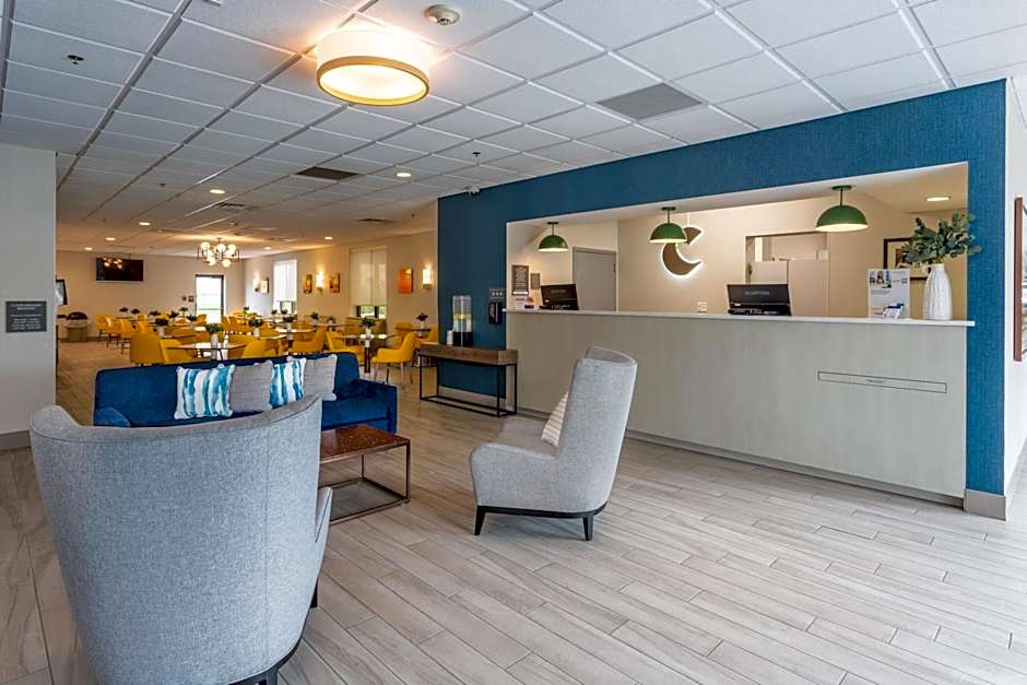 Comfort Inn & Suites Buffalo Airport