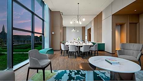 Holiday Inn Luzhou Longjian By IHG