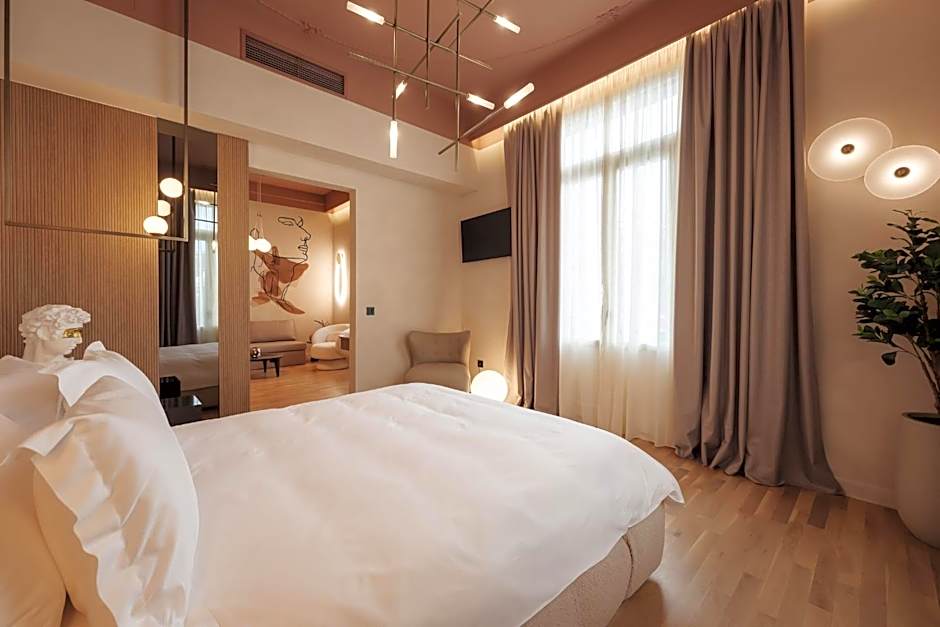 Zenith Premium Suites