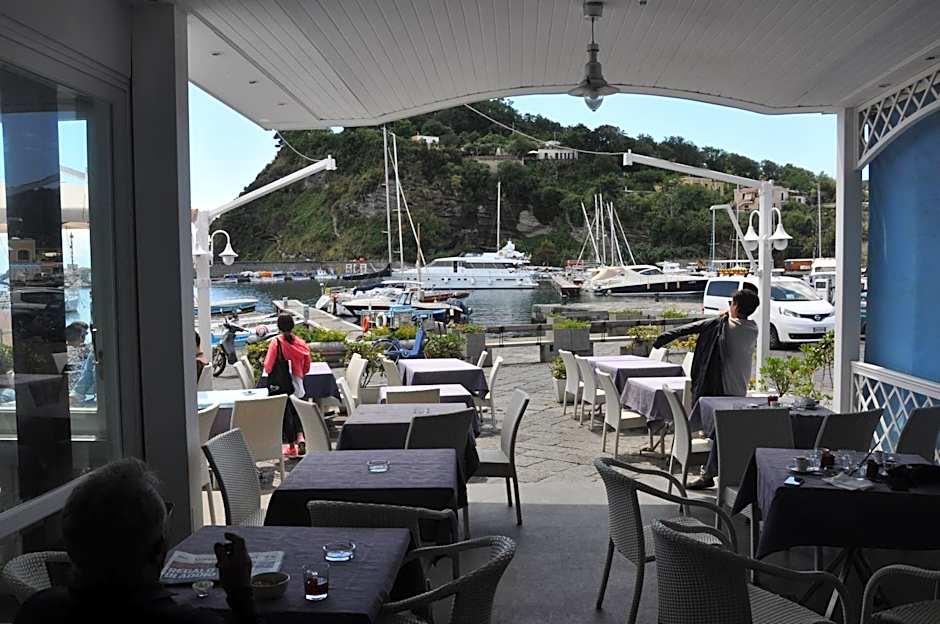 Hotel Ristorante Crescenzo