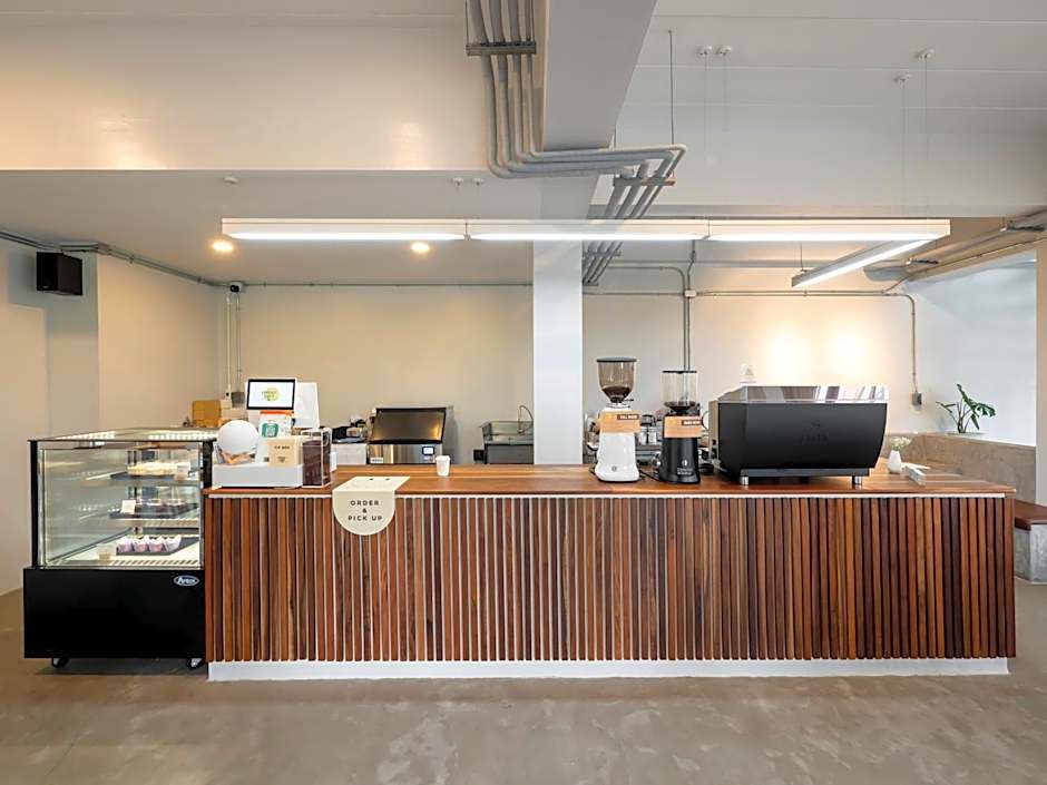 Moonlight Cafe and Hotel