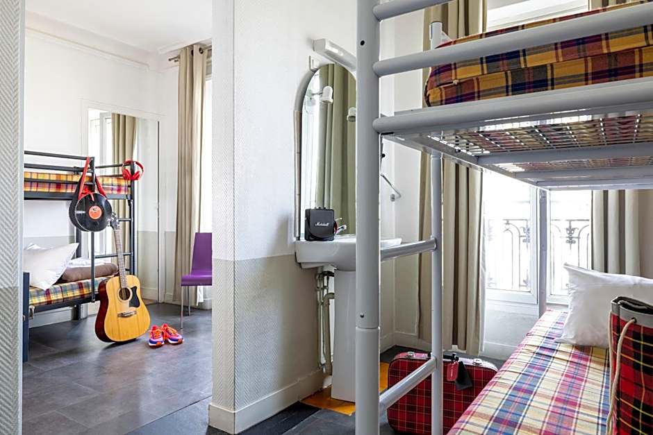 Le Regent Montmartre by Hiphophostels