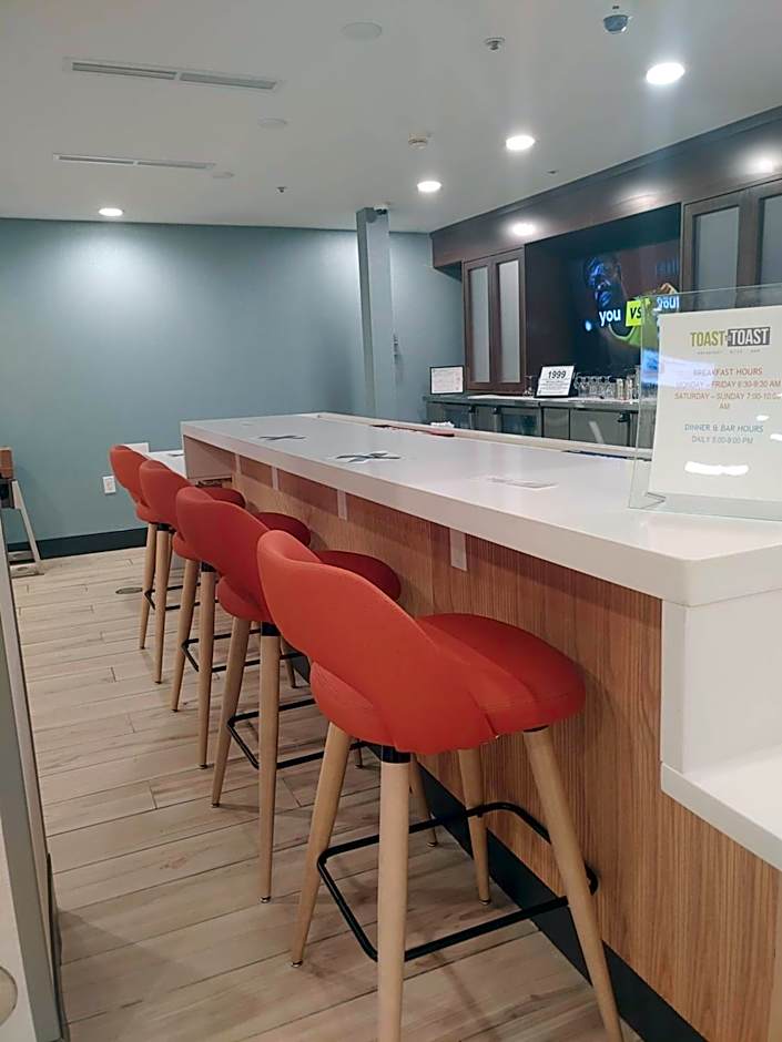 Holiday Inn Hotel & Suites Ann Arbor University of Michigan Area By IHG