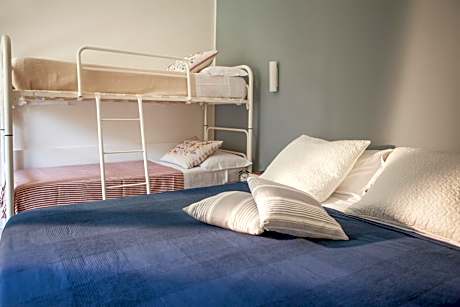 One-Bedroom Apartment - Ground Floor (6 Adults)