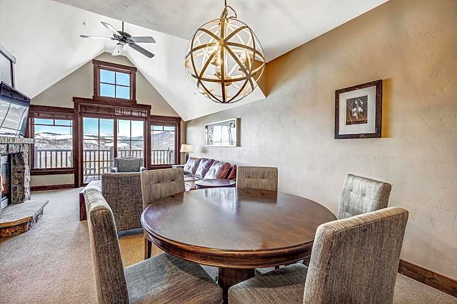Crystal Peak Lodge By Vail Resorts