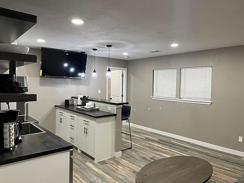 Apt 5 - High Plains Lodge at Nomad Landing