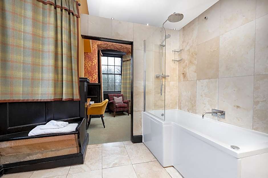 Dornoch Castle Hotel