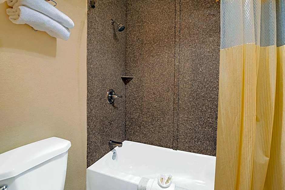 Days Inn by Wyndham East Albuquerque