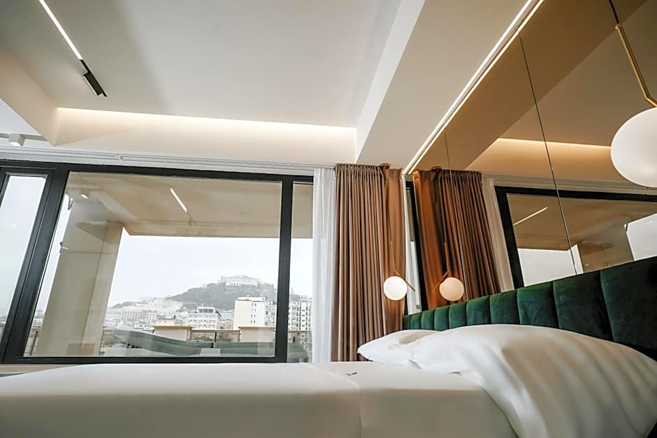 POETICA BOUTIQUE SKY HOTEL