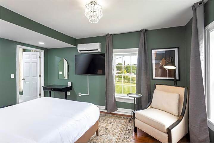 The Legacy Inn