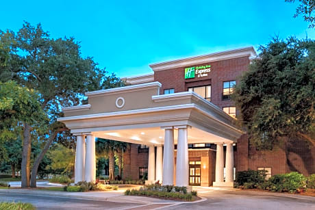 Holiday Inn Express Hotel & Suites Mount Pleasant - Charleston By IHG