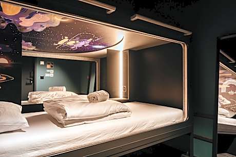 Capsule lower level - Disability Access