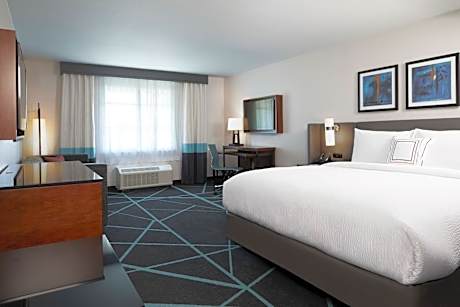 King Suite with Sofa Bed and Adapted Tub - Mobility and Hearing Accessible