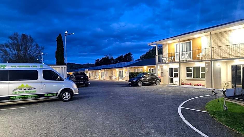 Twin Coast Adventures Motel & Cycle Hire