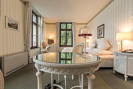 Superior Double Room with Lake View