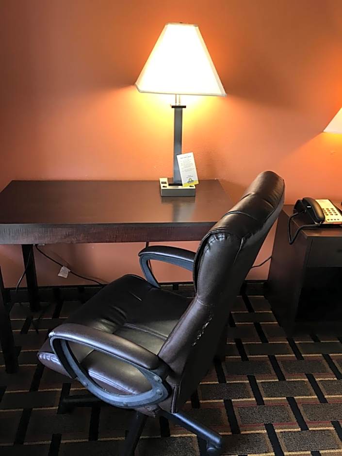 Days Inn by Wyndham Brooksville