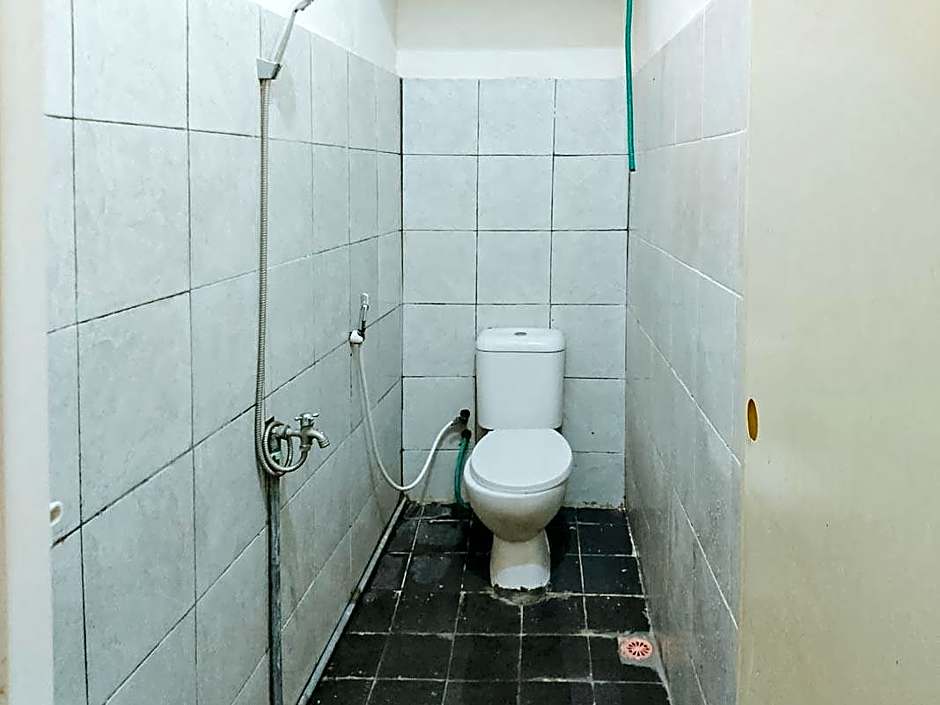 De Luck Homestay near Alun Alun Sidoarjo