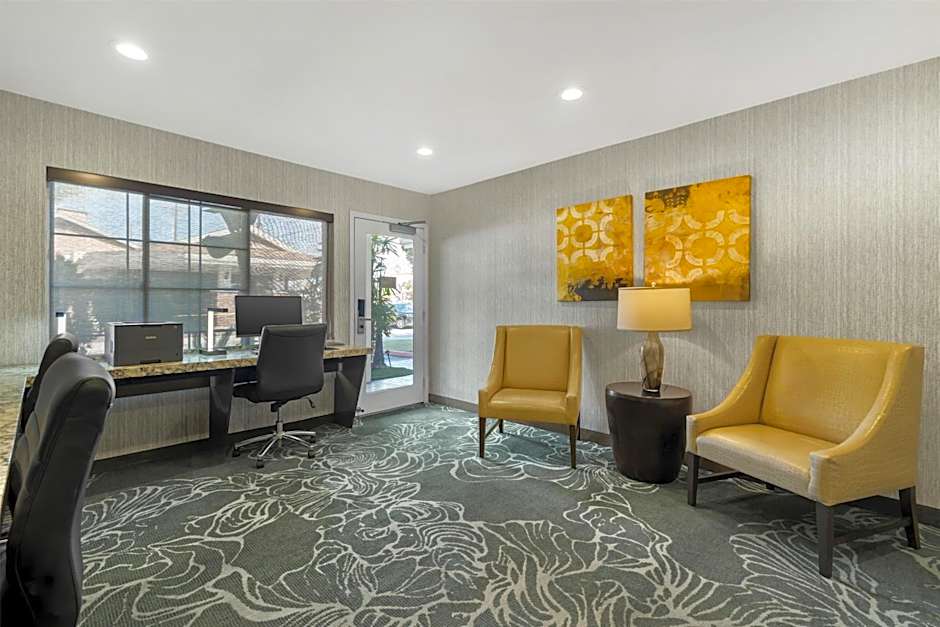 Best Western Plus Carriage Inn