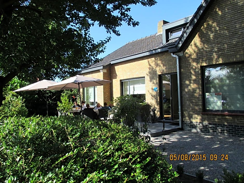 B&B Roseland