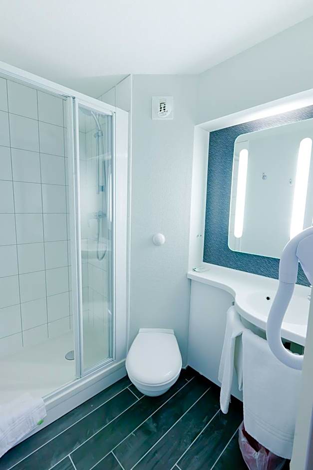 ibis Cherbourg La Glacerie