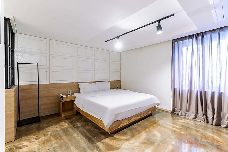 Anyang Premier Hotel XYM